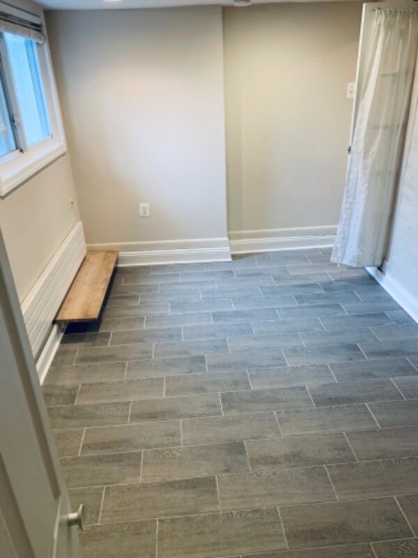 Building Photo - 2807 Ontario Rd NW