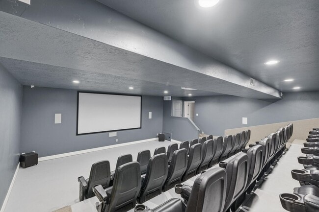 Building Photo - 250 1200 S