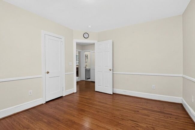 Building Photo - Well Maintained 2BD/1BA Brick Home in Charlotte, NC!