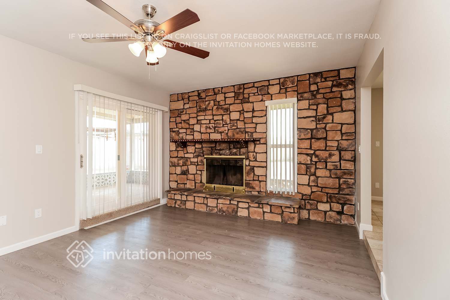 Building Photo - 4907 S Park Dr