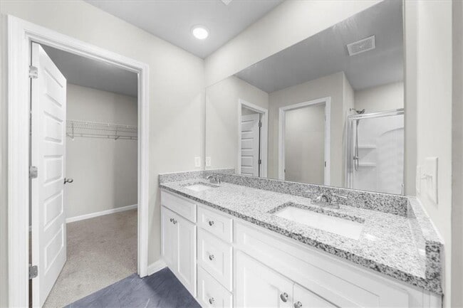Building Photo - 210 Vickery Ln