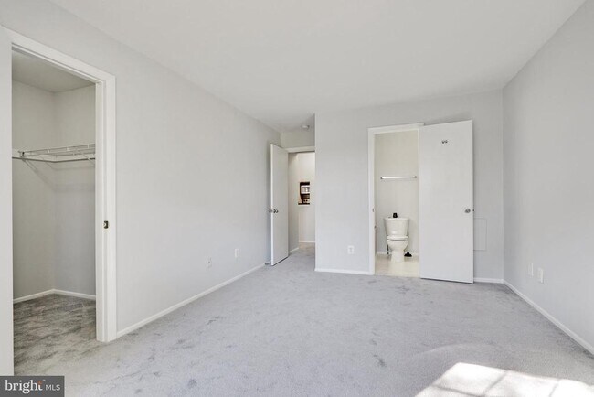 Building Photo - 1781 Jonathan Way