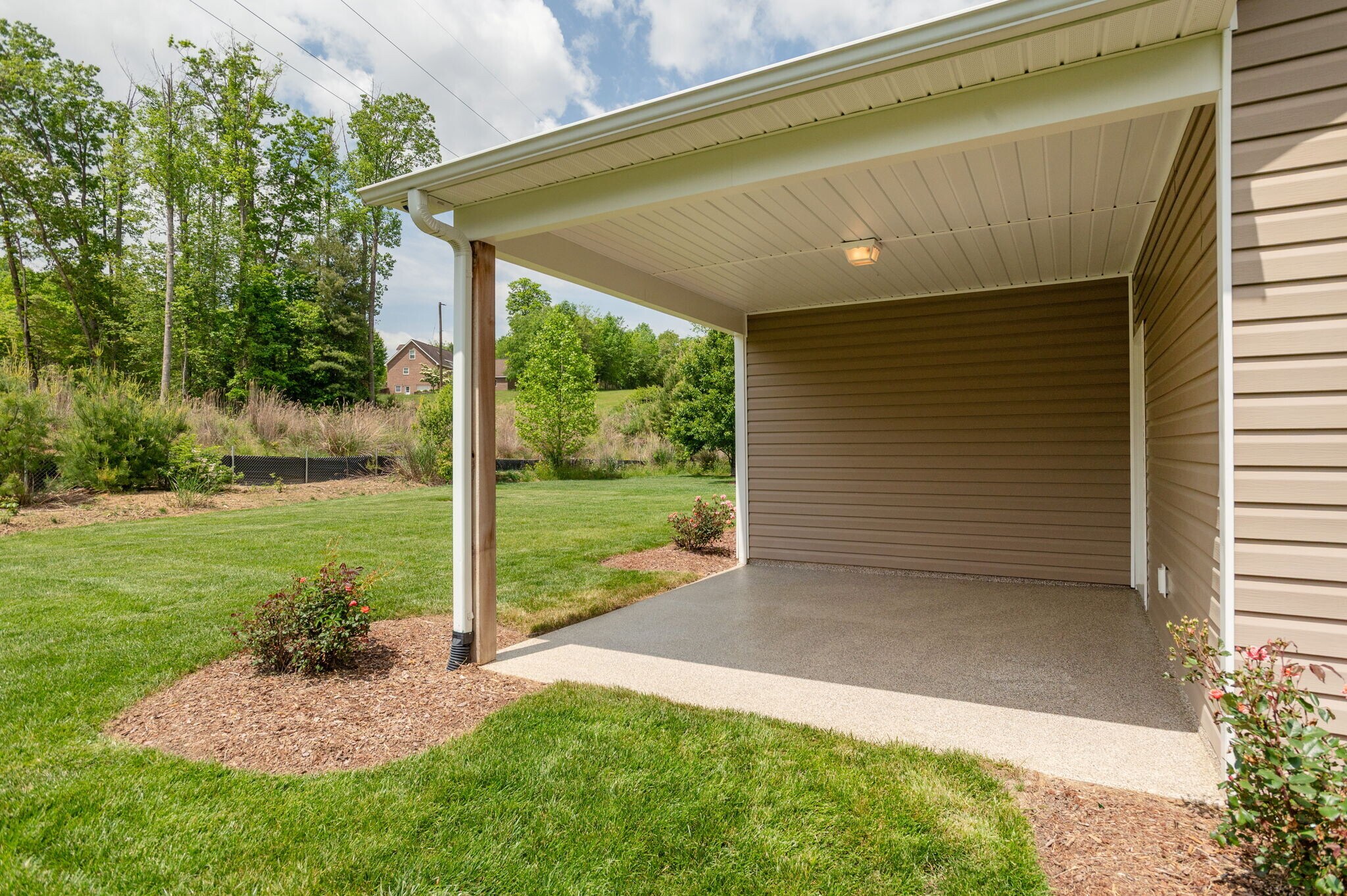 Building Photo - 35 Foxtail Ct