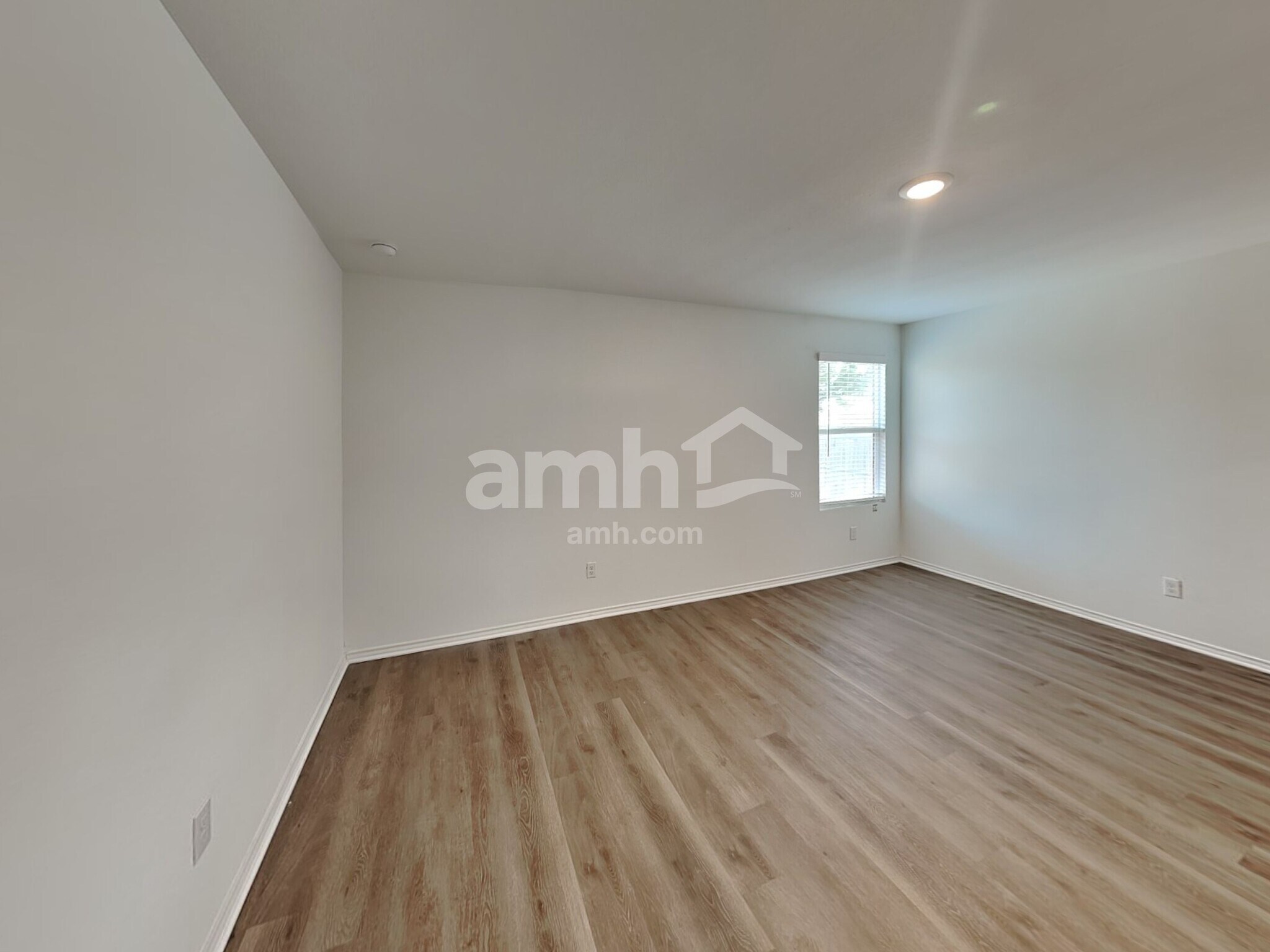 Building Photo - 5439 Elm Valley Dr