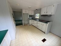 Building Photo - 27 Bonnydale Ln