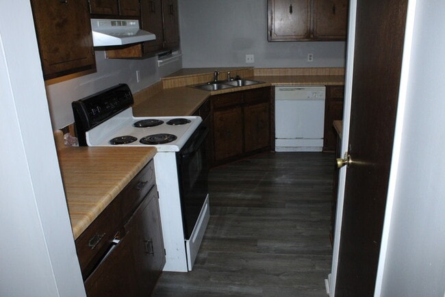 Building Photo - Heart of Evans Ranch Home