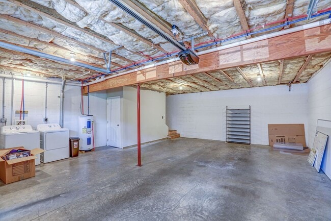 Building Photo - 2108 Pleasant View Dr