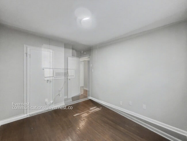 Building Photo - 4624 Sunnybrook St