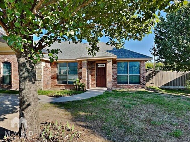 Building Photo - 111 Jolin Ln