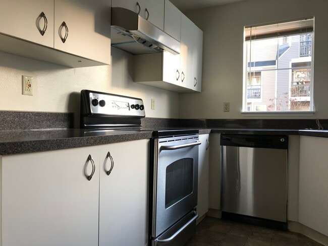 Primary Photo - 5300 Harbour Pointe Blvd