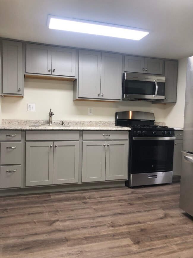 Building Photo - 9314 Madison Ave