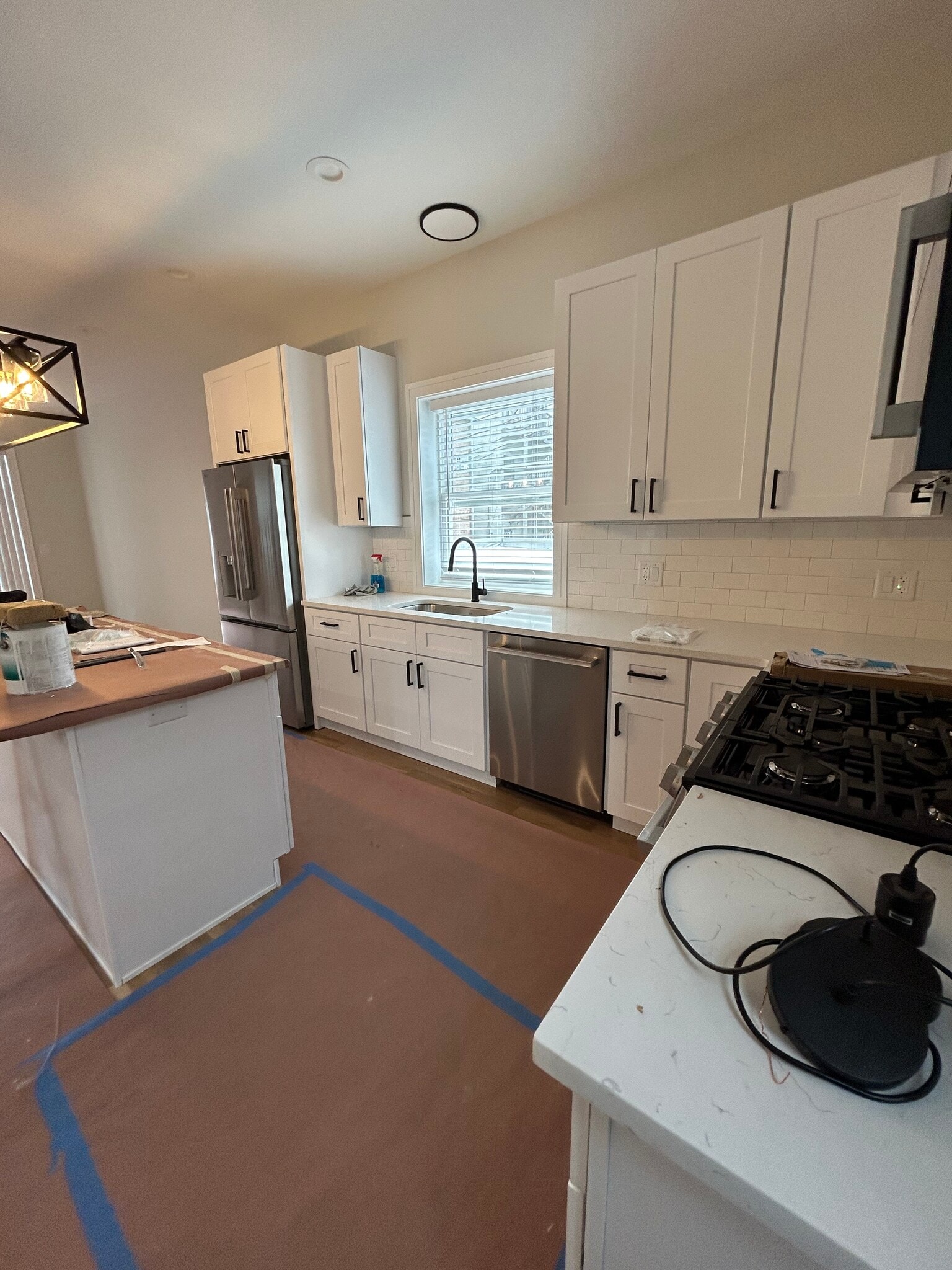 Building Photo - 858 N Paulina St