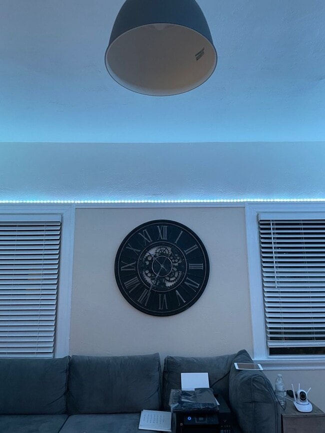 Building Photo - 1805 Pearl St