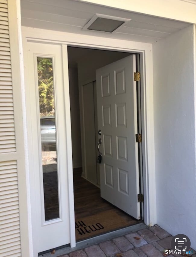 Building Photo - 525 Munger Ln