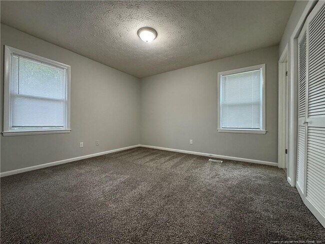 Building Photo - 179 Paddle Wheel Rd