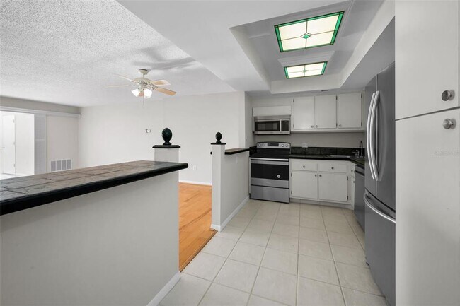Building Photo - 800 S Gulfview Blvd