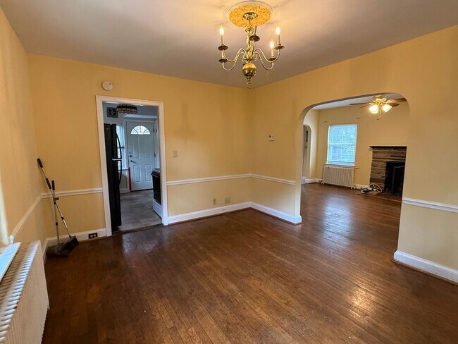 Building Photo - 4409 Brandywine St NW