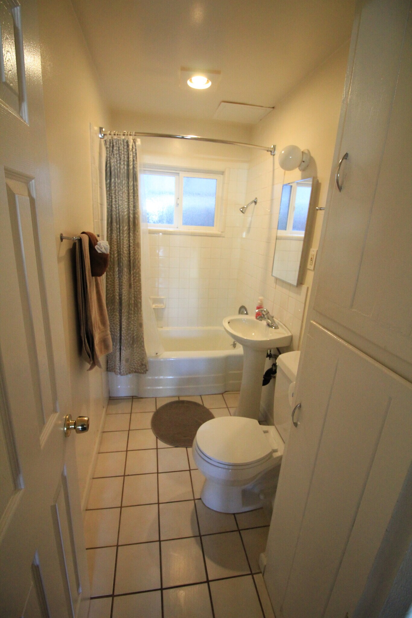 Building Photo - 2826 Mission Blvd