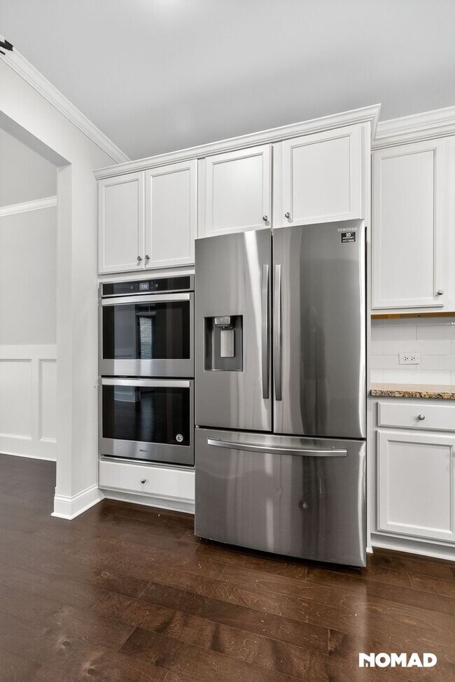 Building Photo - Spacious 5BR House in Buford