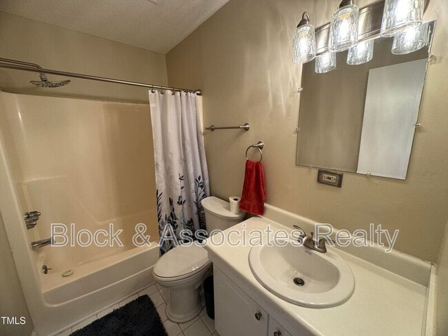 Building Photo - 5112 Flint Ridge Pl