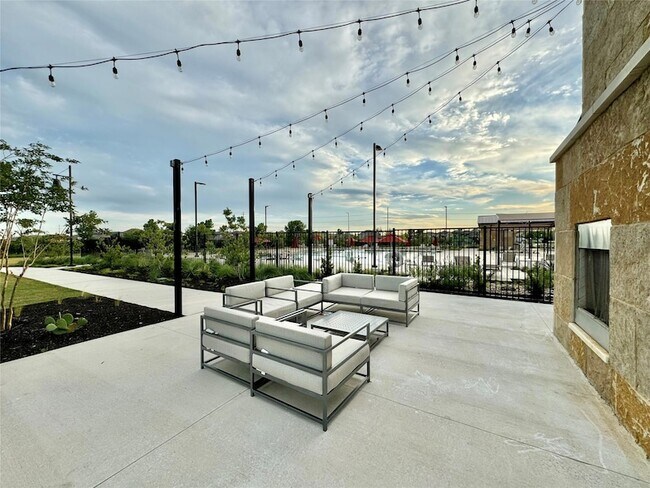 Building Photo - 611 Emory Crossing Blvd