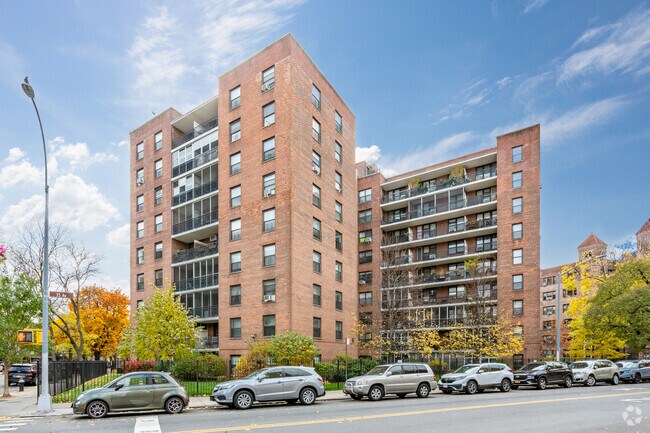 Primary Photo - Roosevelt Terrace