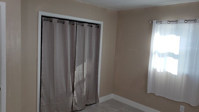 Building Photo - 651 16th St NW