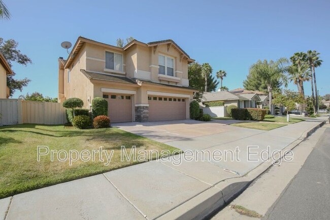 Building Photo - 32555 Favara Dr