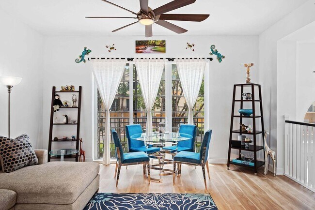 Building Photo - 2001 Coral Heights Blvd