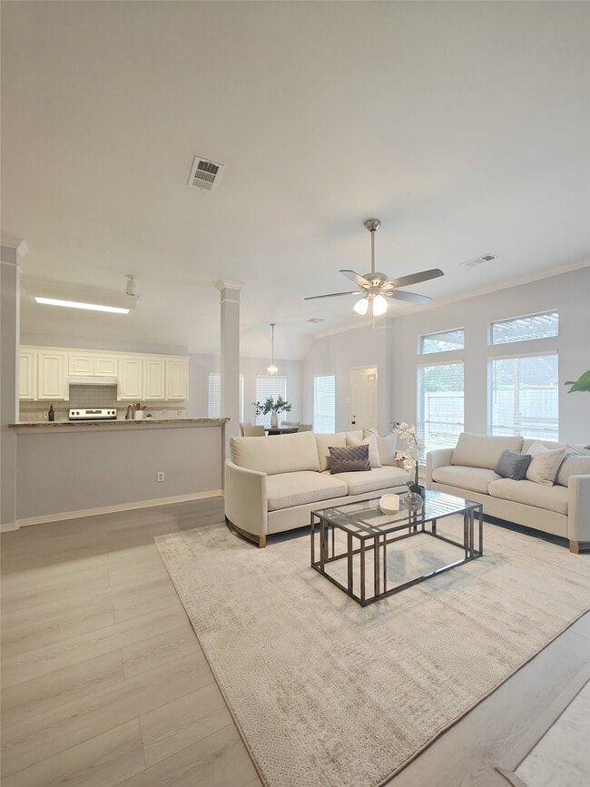 Building Photo - 3810 Paigewood Dr