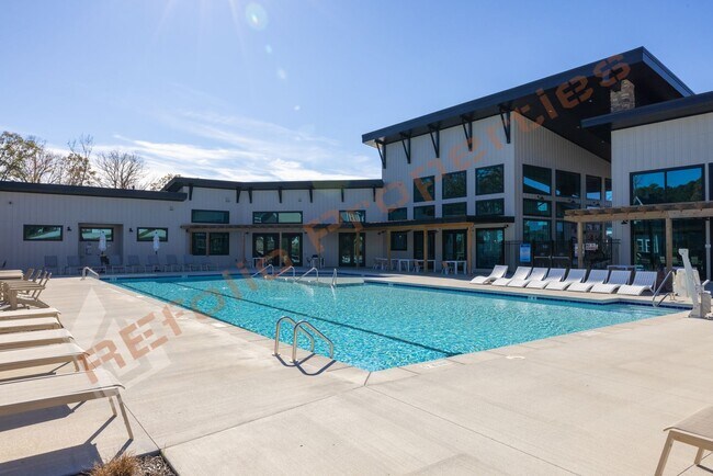 Building Photo - Rental Resort Living! Gorgeous End Unit 3 Story 4 bedroom, 3.5 bathroom Bradley Townhome With Man...