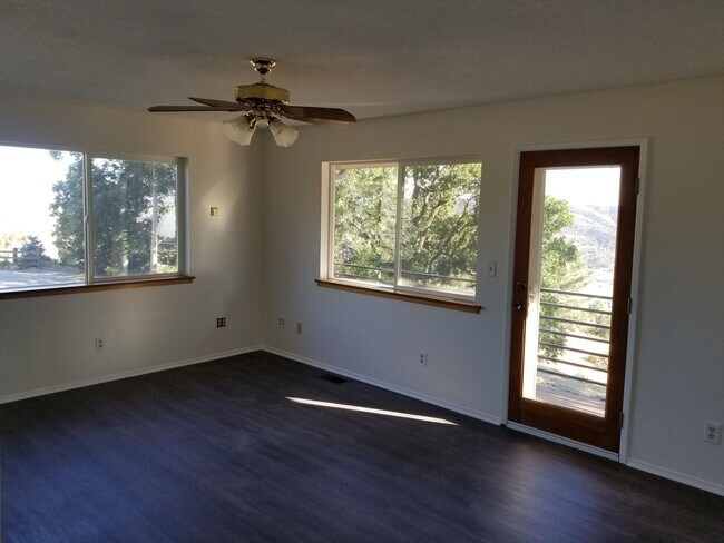 Building Photo - Coming Soon-Spacious & Modern 5-Bedroom Re...