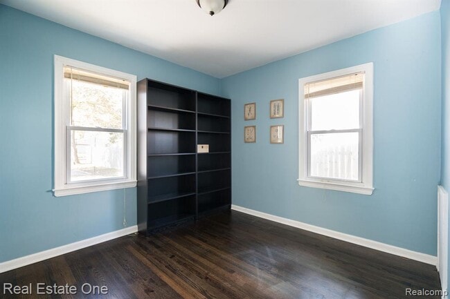 Building Photo - 2989 Cummings Ave