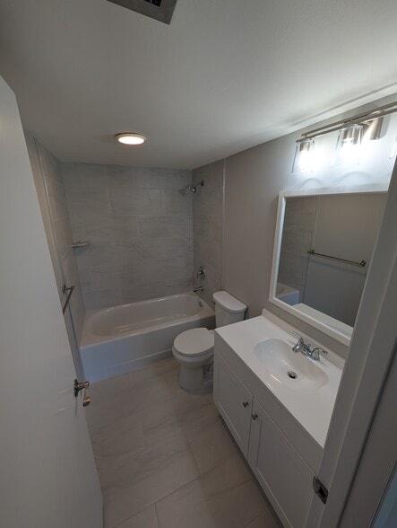 Brand new master bath - 3462 NE Causeway Blvd