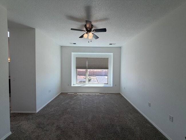 Building Photo - 3 Bedroom Single Story Home Available Near Corrales Rd & Highway 528 in Rio Rancho!