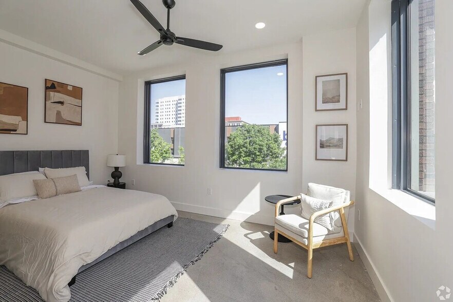 Building Photo - 120 W 3rd St