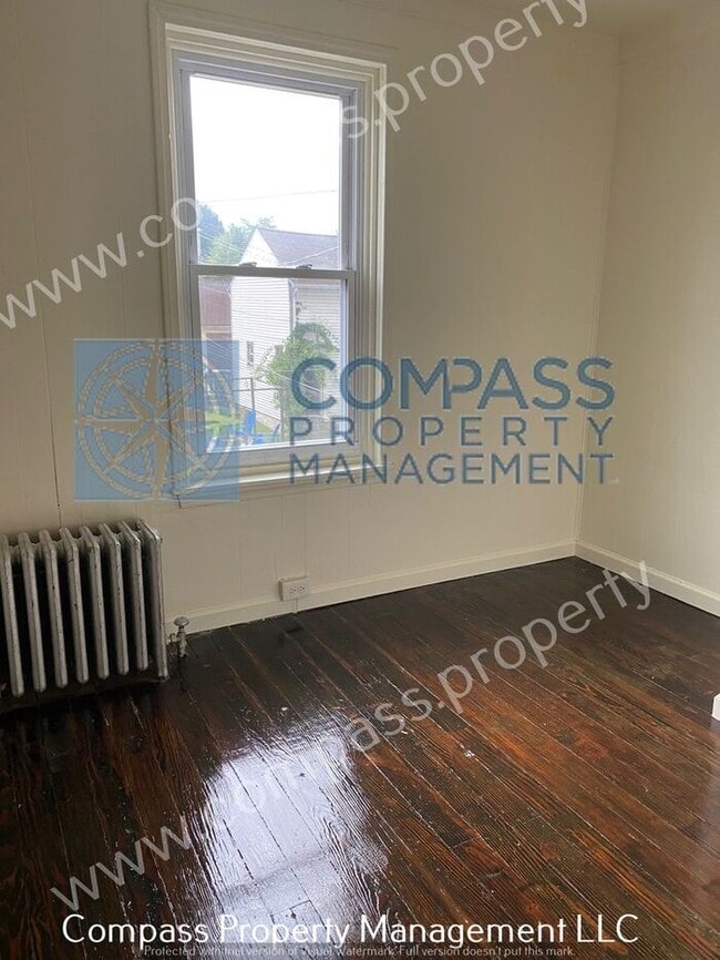 Building Photo - $1,695 - 3 Bed, 2 Bath - West End - Coates...