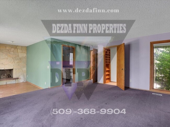 Building Photo - 3,700 sqft of Quiet Luxury & Stunning Views