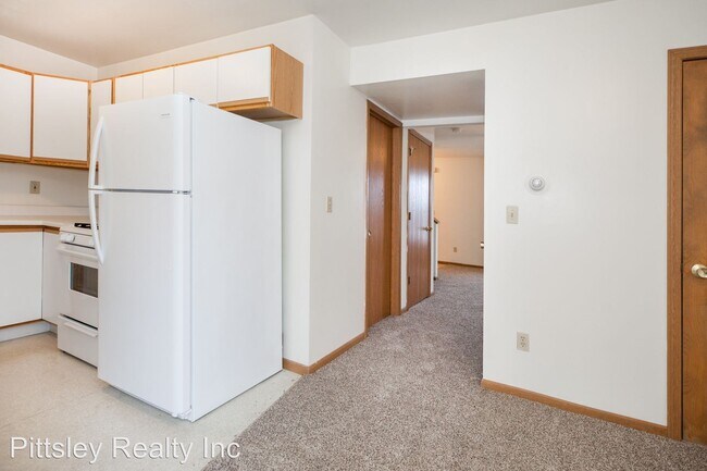 Building Photo - 2 br, 2 bath Apartment - 701 Fotis Drive