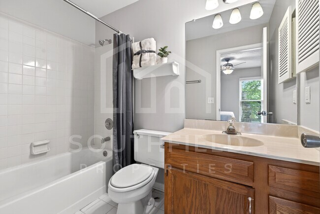 Building Photo - 1069 Crisfield Dr