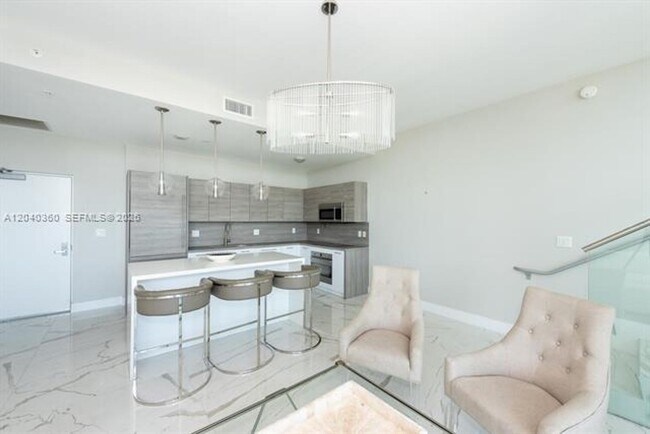 Building Photo - 400 Sunny Isles Blvd