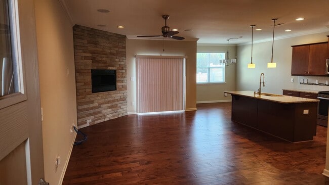 Building Photo - 114 Torpoint Rd