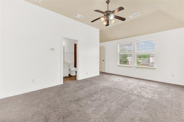 Building Photo - 1104 Killian Dr