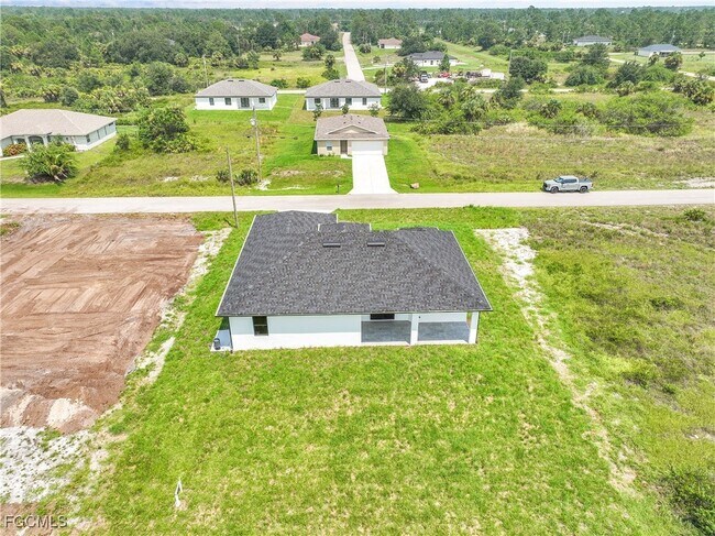 Building Photo - 1024 Halby Ave S