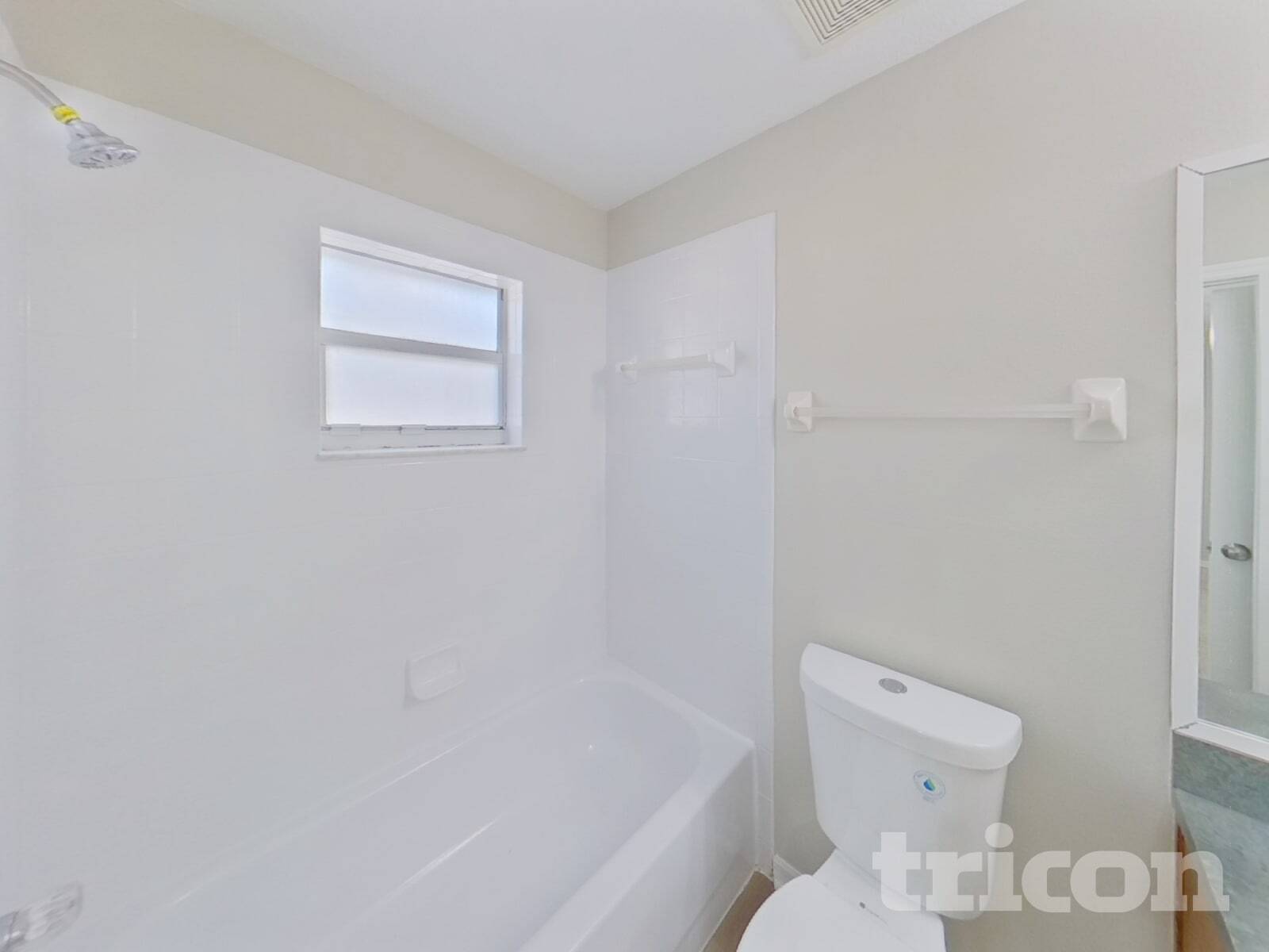 Building Photo - 10330 Summerview Cir