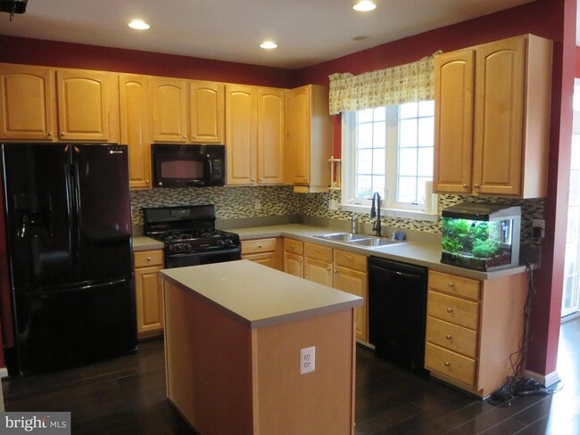 Building Photo - 1503 Shields Terrace NE