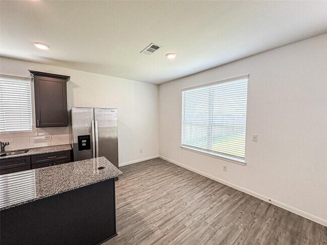 Building Photo - 23926 Escardilla Dr
