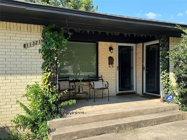 Building Photo - 11321 Wyatt St