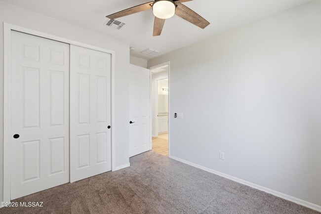 Building Photo - 4220 S Macy Cir