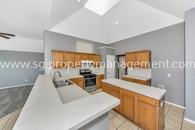 Building Photo - 413 Windy Hill Ln